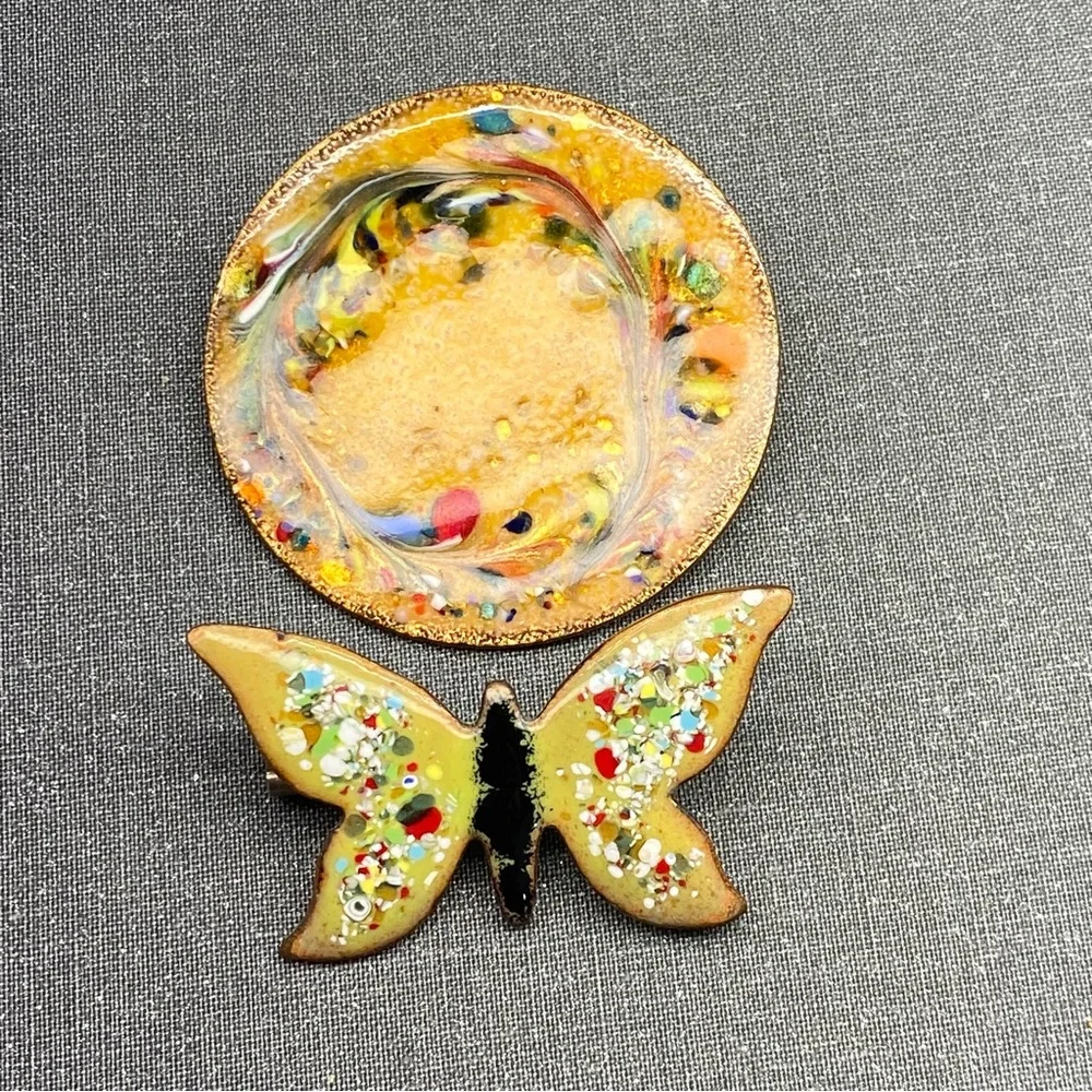 Mid Century Modern Glass Abstract Copper Back Multicolored Brooches Set of 2